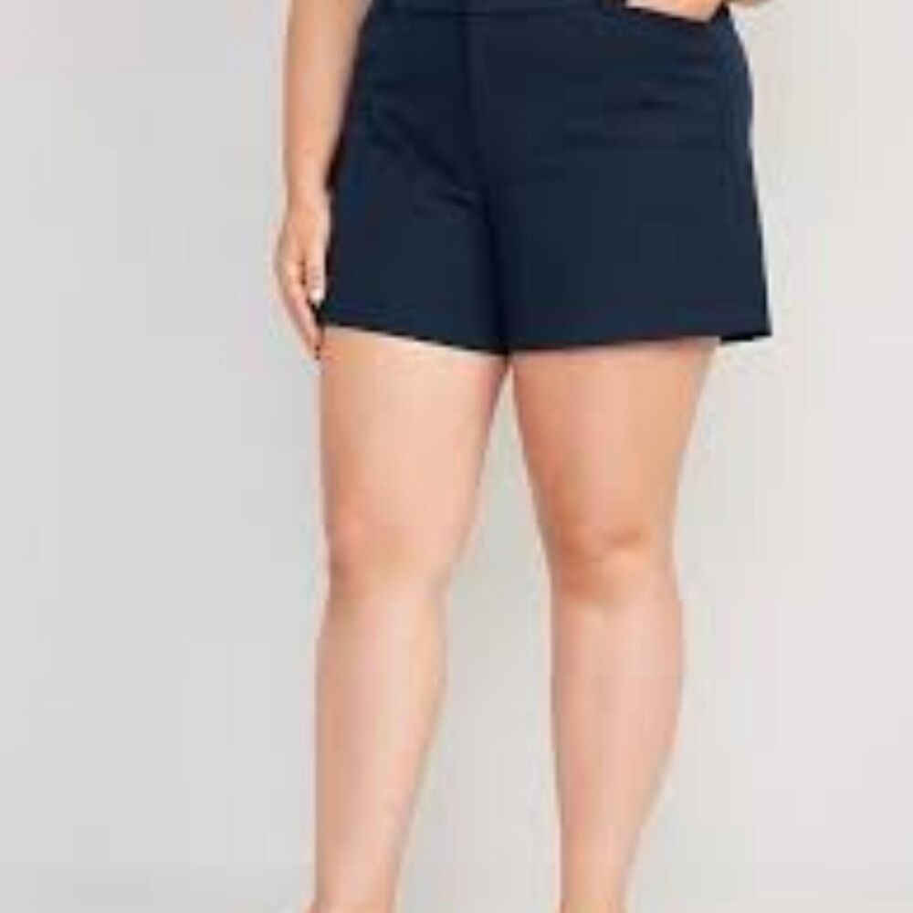 Old Navy Pixie High-Rise Shorts – Size 0 (NWT)